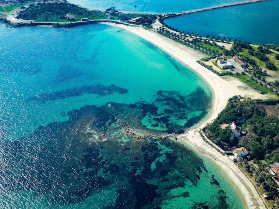 Attività in famiglia nel Sud Sardegna Spiaggia vicina a Nora